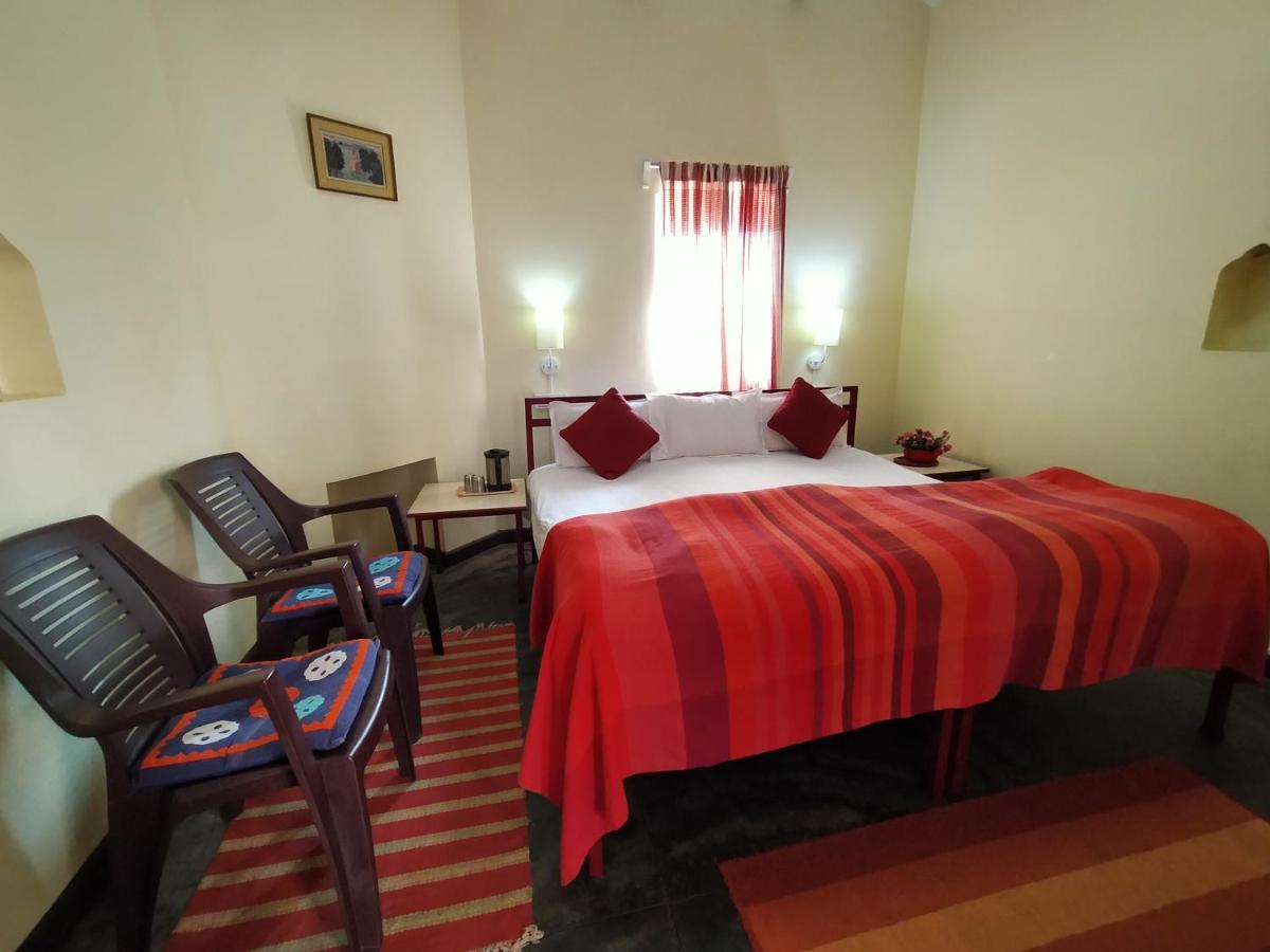 Hotel Naurang Yatri Niwas à Garli Extérieur photo