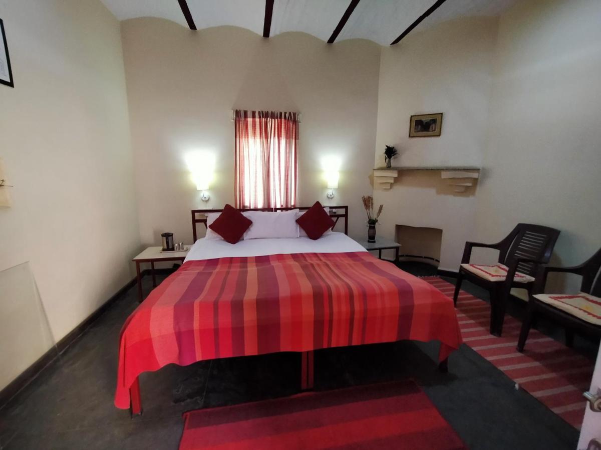 Hotel Naurang Yatri Niwas à Garli Extérieur photo