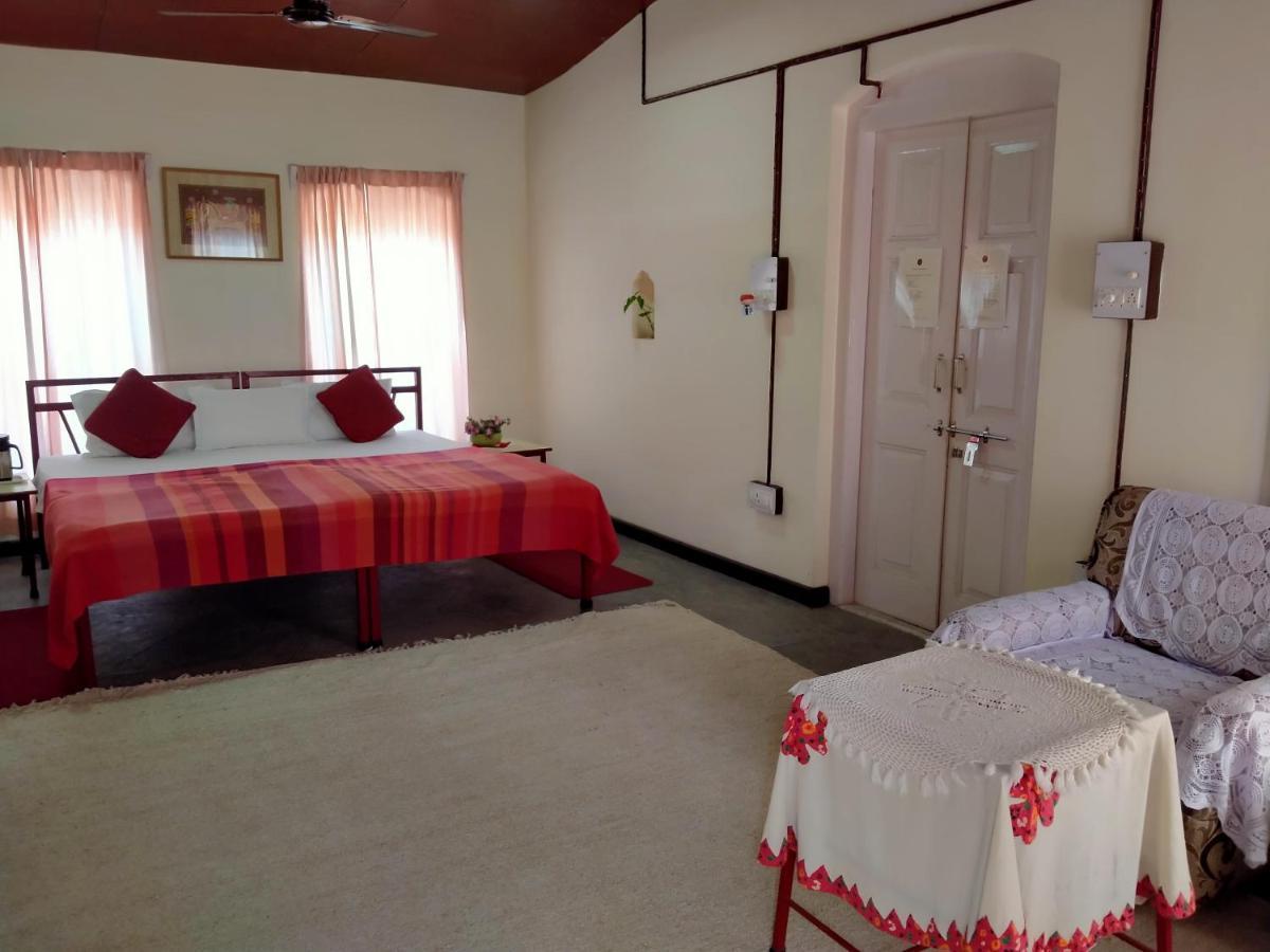 Hotel Naurang Yatri Niwas à Garli Extérieur photo