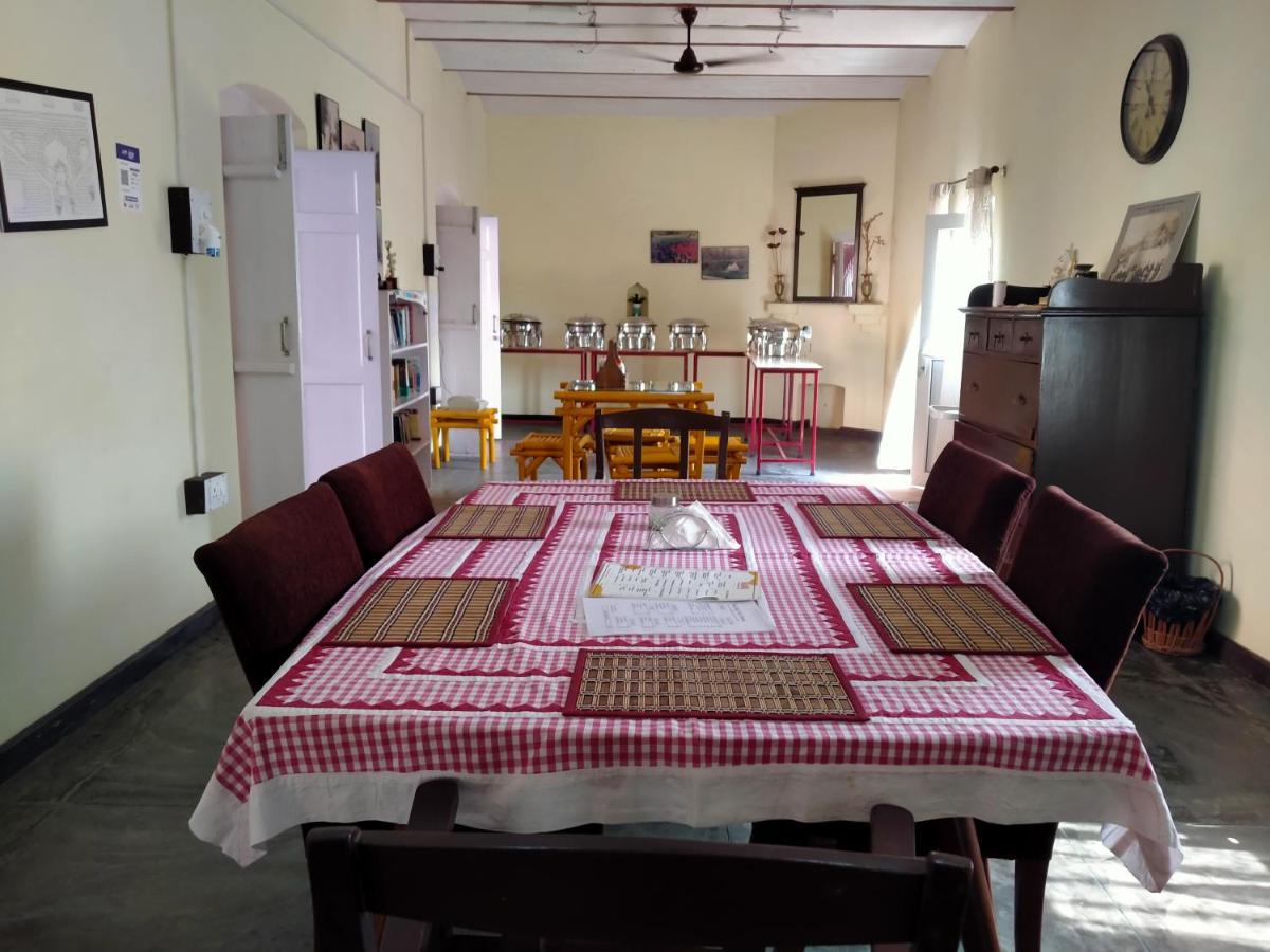 Hotel Naurang Yatri Niwas à Garli Extérieur photo
