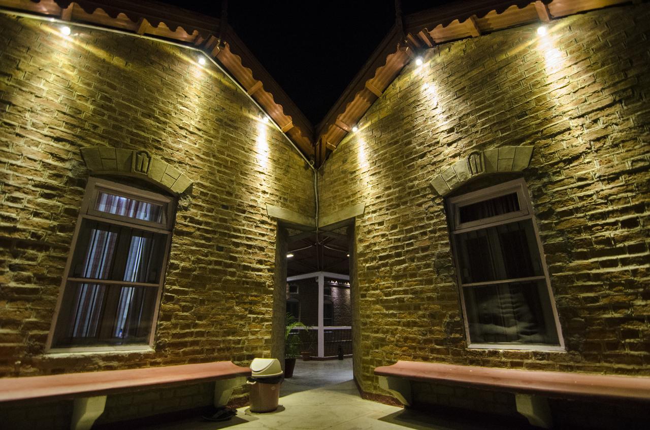 Hotel Naurang Yatri Niwas à Garli Extérieur photo