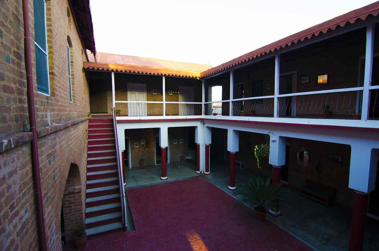 Hotel Naurang Yatri Niwas à Garli Extérieur photo