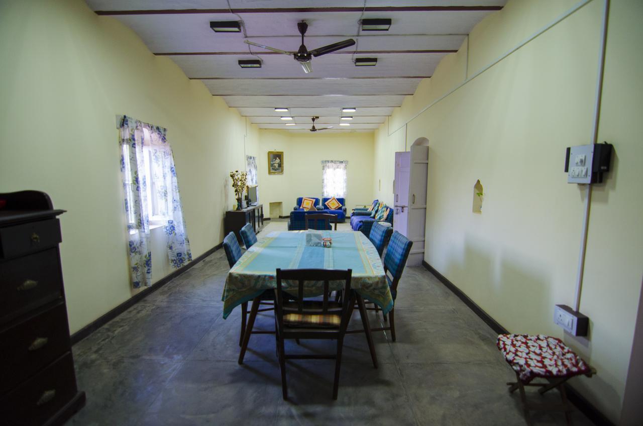 Hotel Naurang Yatri Niwas à Garli Extérieur photo