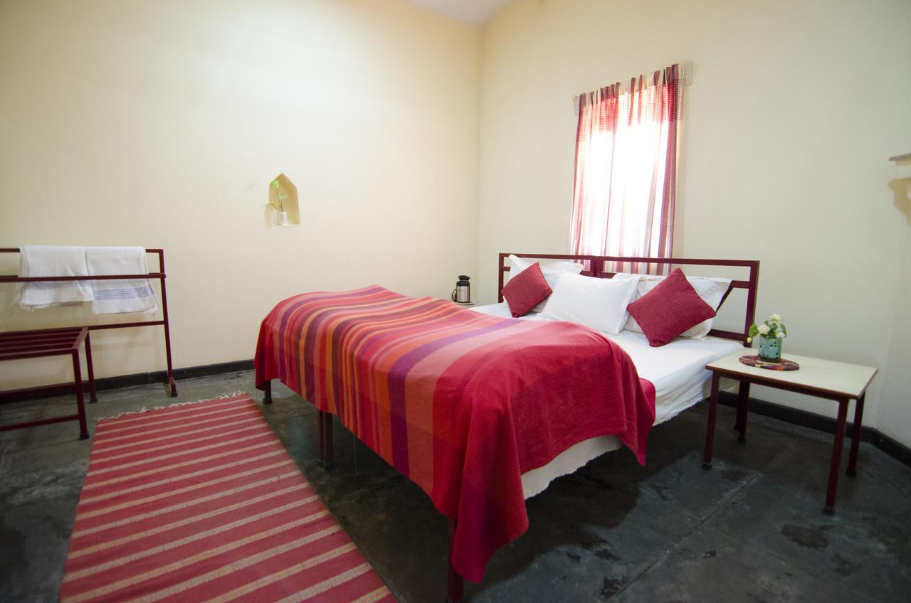 Hotel Naurang Yatri Niwas à Garli Extérieur photo